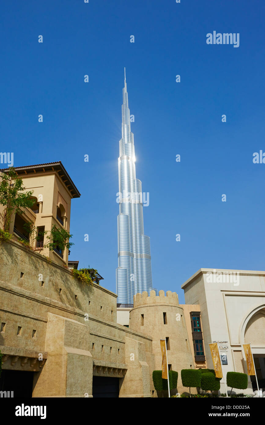 Emirats Arabes Unis, Dubai, la tour Burj Khalifa haute de 828m // Emirati Arabi Uniti Dubai Burj Khalifa Tower, 828m alta Foto Stock