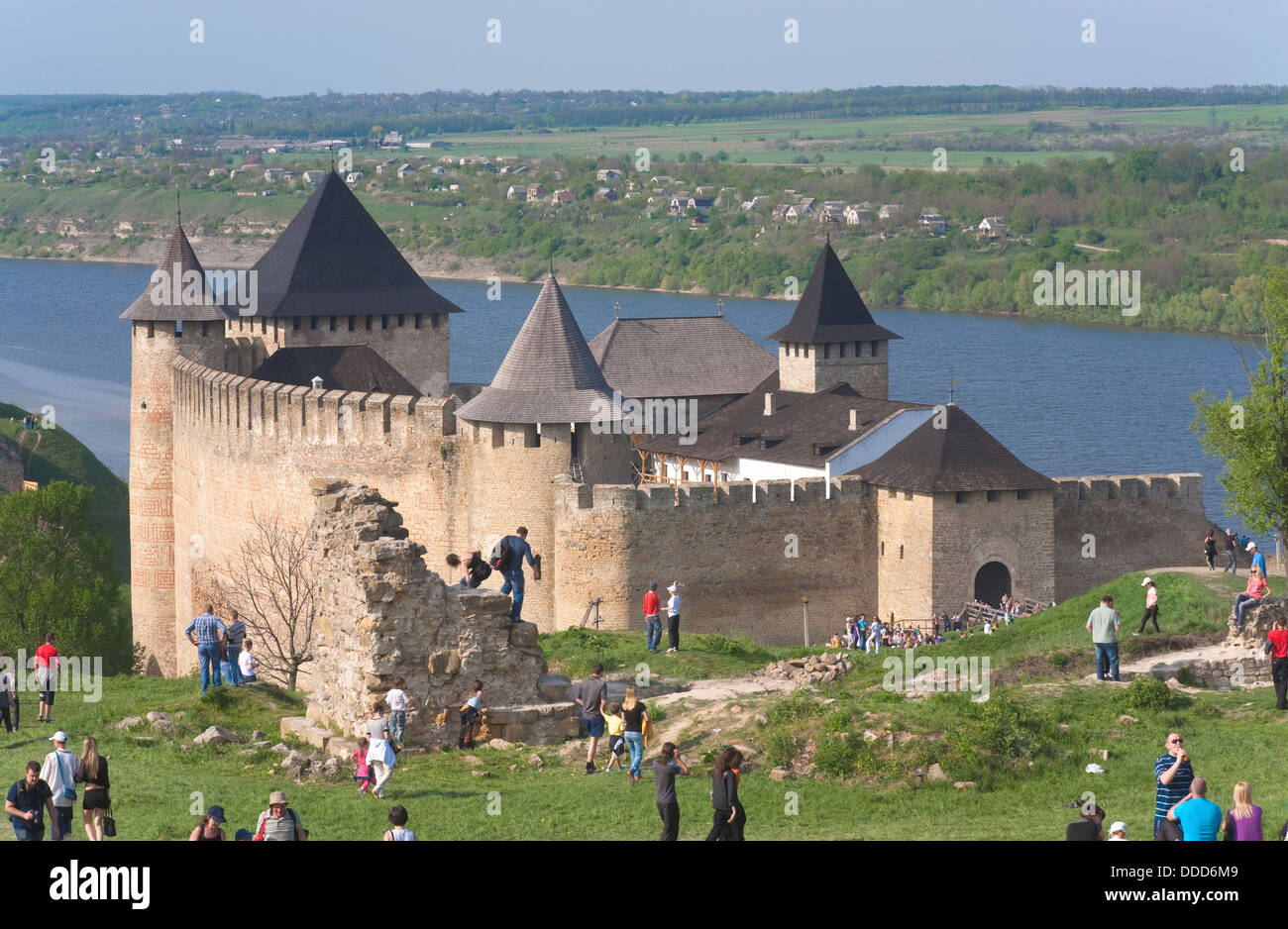 KHOTYN fortezza (Ucraina) - 2 maggio: Primo internazionale nuovo formato medievale la rievocazione storica del festival "Battaglia della nazione Foto Stock
