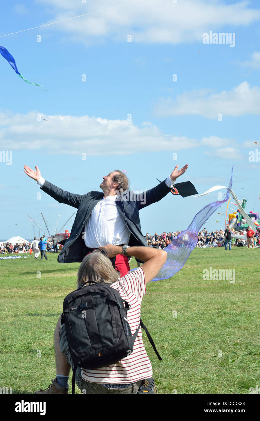 George Ferguson Sindaco di Bristol Kite Festival Fiesta 2013 foto op Foto Stock