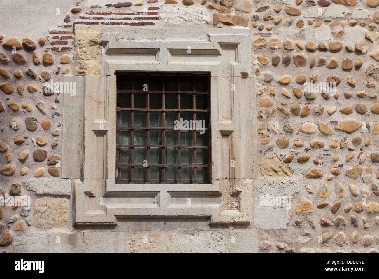 Finestra rustico presso la Cattedrale di León - León, Castiglia e León, Spagna Foto Stock