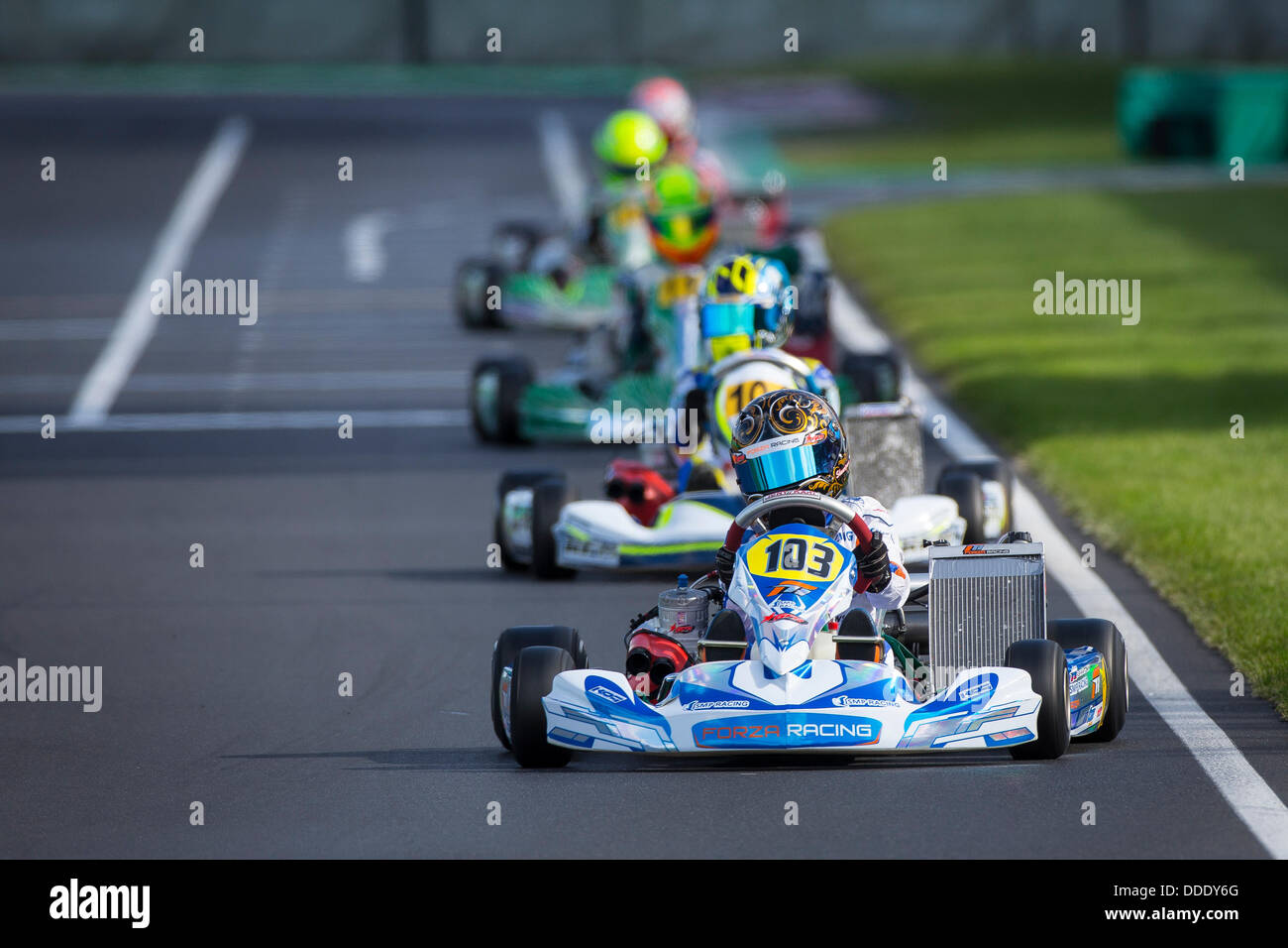 31.08.2013. Circuito PFi vicino Grantham Lincolnshire Inghilterra - Round 1 del Mondiale CIK-FIA KF Junior campionati. Le qualifiche di sabato. #103 Robert Shwartzman (RUS) Forza Racing Foto Stock