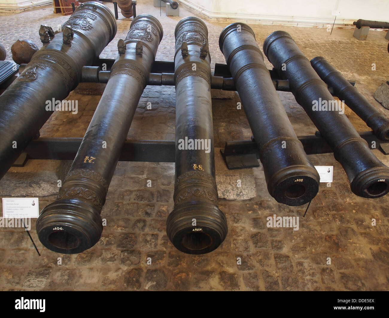 1644 Danish-Norwegian 12-24 pounder cannoni della flotta presso la Royal Danish Arsenal Museum (Copenaghen), pic3 Foto Stock