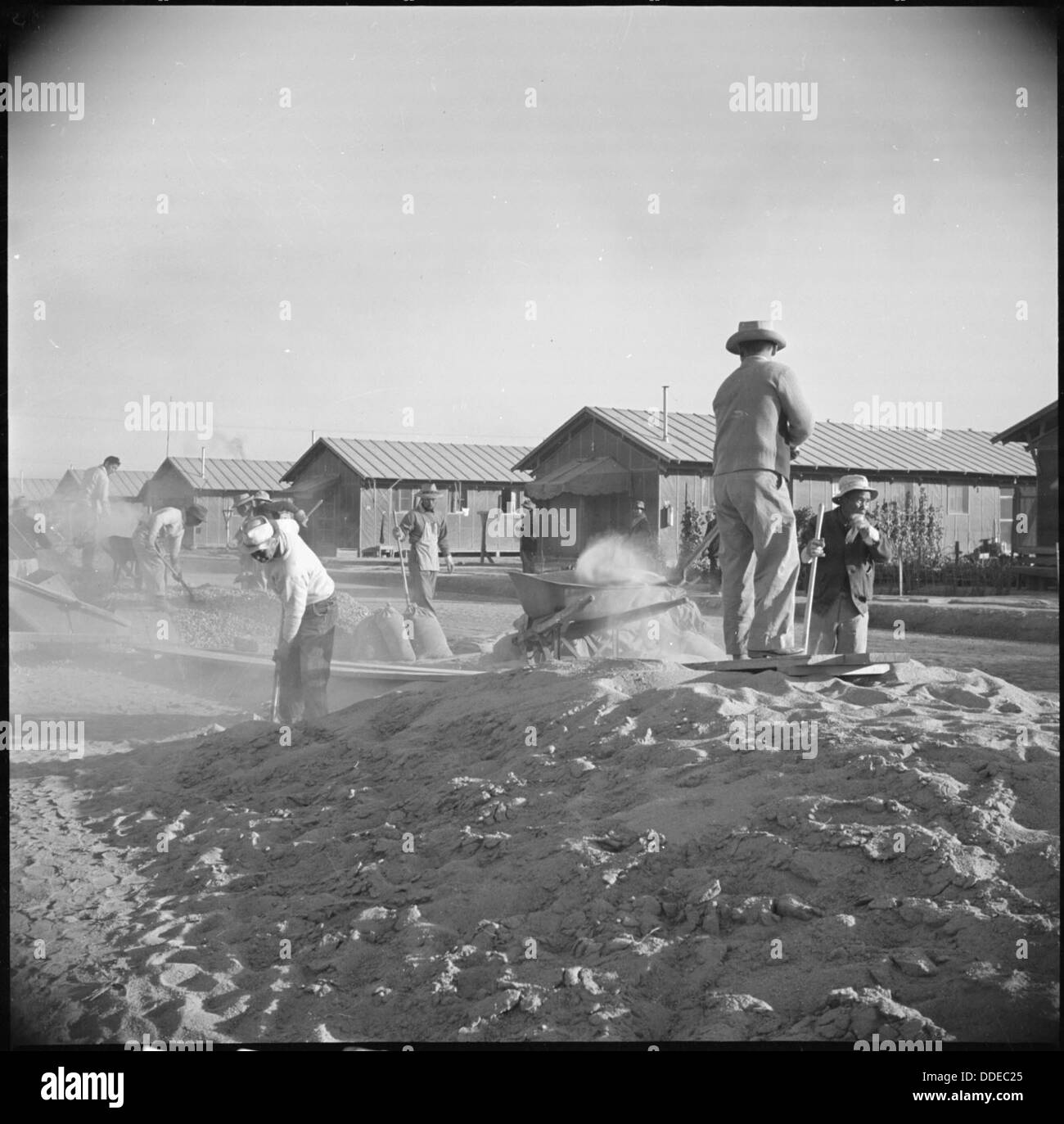 Gli edifici scolastici di Poston, Arizona, sono stati costruiti dai lavoratori evacuati durante la seconda guerra mondiale, come parte dell'esperienza del campo di internamento per i giapponesi americani. Ciò riflette la delocalizzazione forzata e le condizioni di lavoro del tempo. Foto Stock