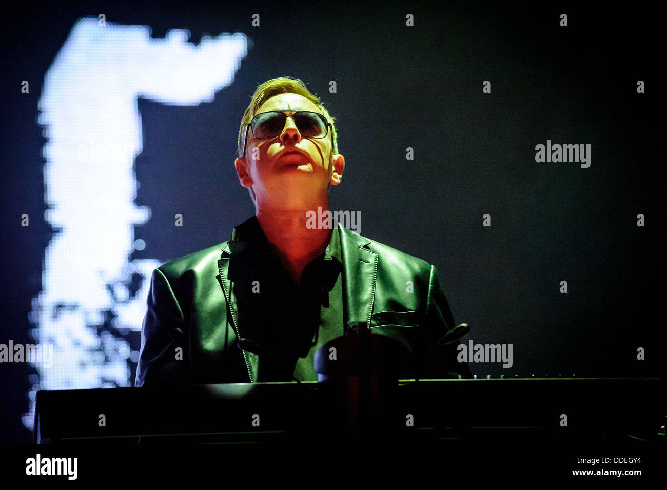 Toronto, Ontario, Canada. 1 Sep, 2013. ANDY FLETCHER tastierista inglese techno Band Depeche Mode esegue a Molson anfiteatro canadese a Toronto. © Igor Vidyashev/ZUMAPRESS.com/Alamy Live News Foto Stock