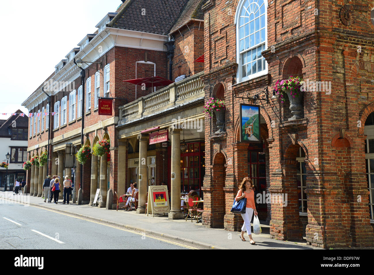 Gli edifici del municipio, il Borough, Farnham, Surrey, England, Regno Unito Foto Stock