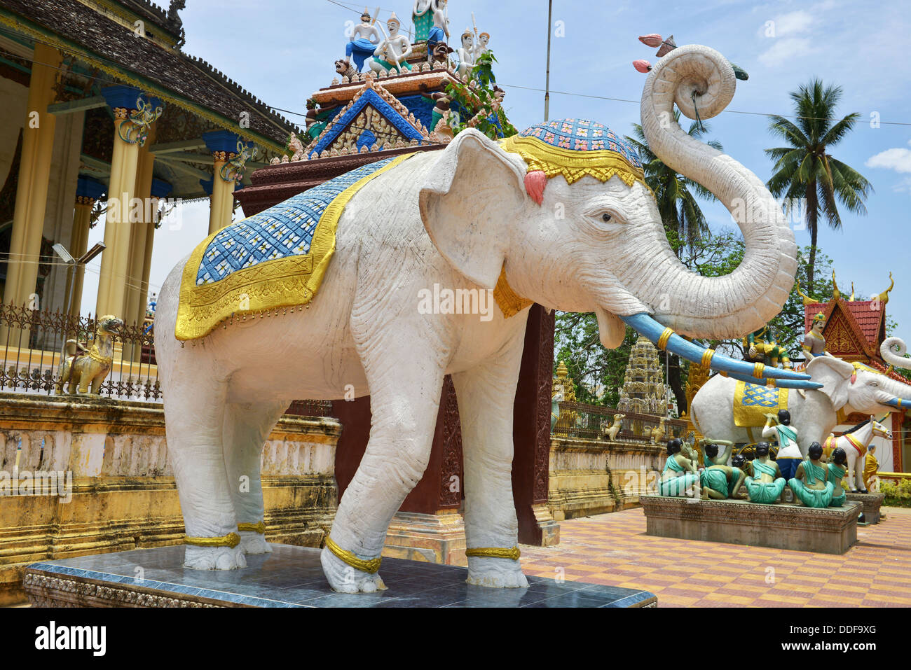 Wat Tahm-rai-sega o di elefante bianco Pagoda, Battambang, Cambogia Foto Stock
