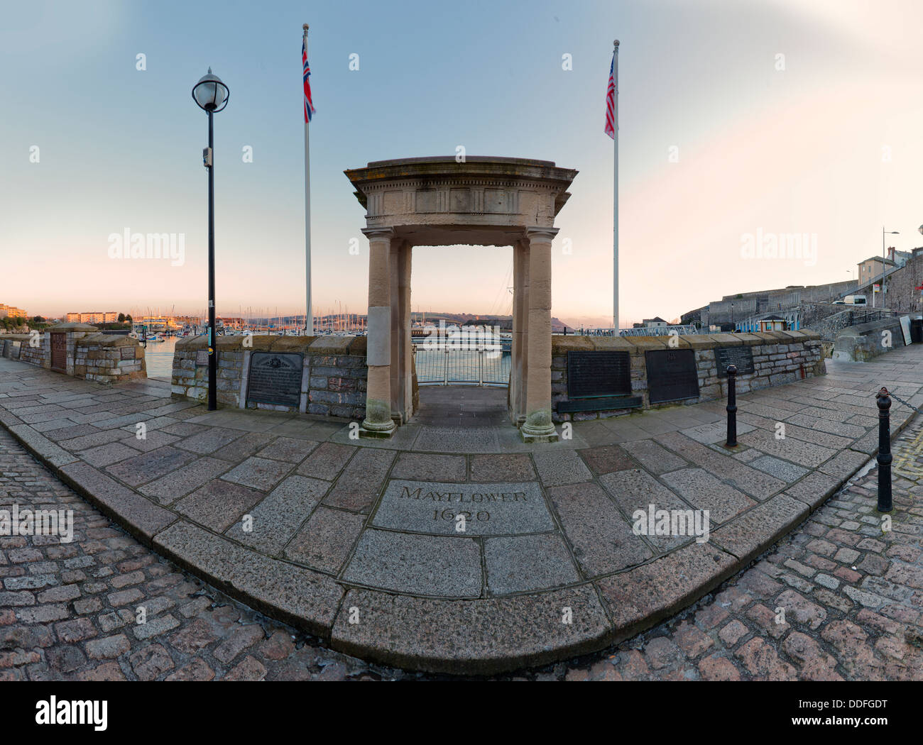 Mayflower Steps Arch, Plymouth UK Foto Stock