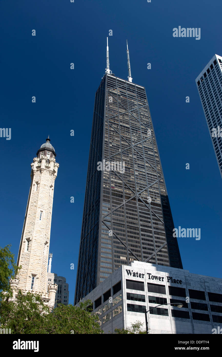 Acqua torre di John Hancock tower CENTER (©BRUCE GRAHAM / SOM 1969) North Michigan Avenue downtown Chicago ILLINOIS USA Foto Stock