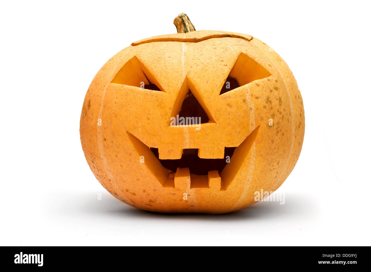 Scary Halloween faccia di zucca isolato su bianco Foto Stock