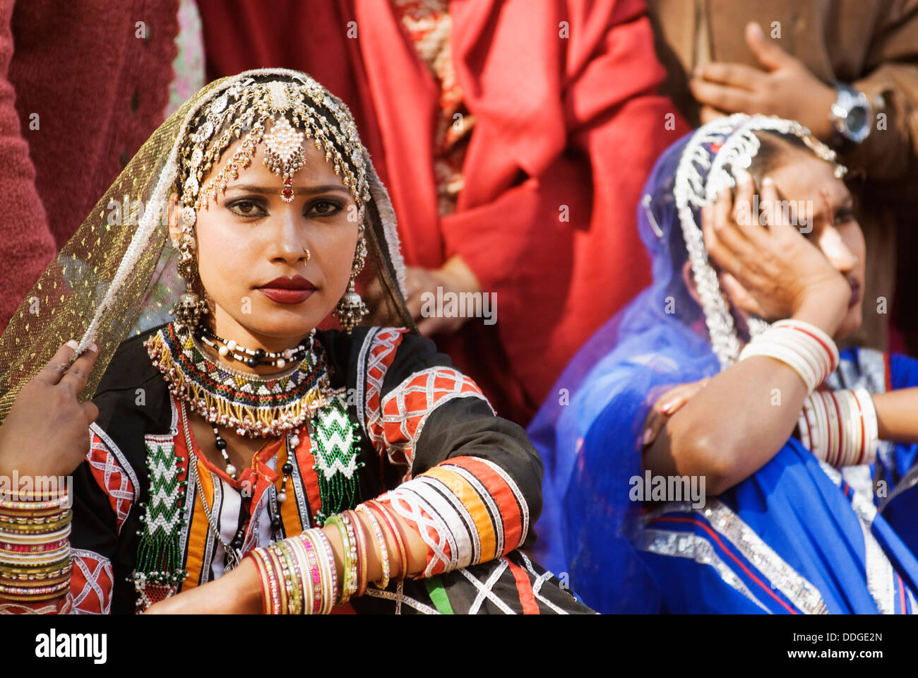 La donna nel tradizionale di Rajasthani a Surajkund Mela, Faridabad, Haryana, India Foto Stock