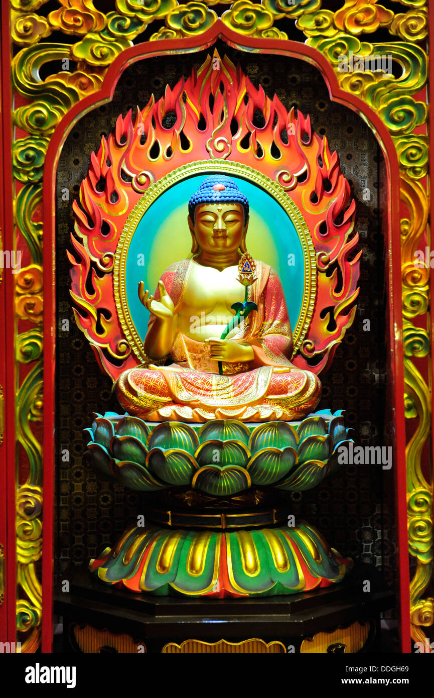 Immagine del Signore Buddha a il Dente del Buddha reliquia del tempio e del Museo (Singapore) Foto Stock