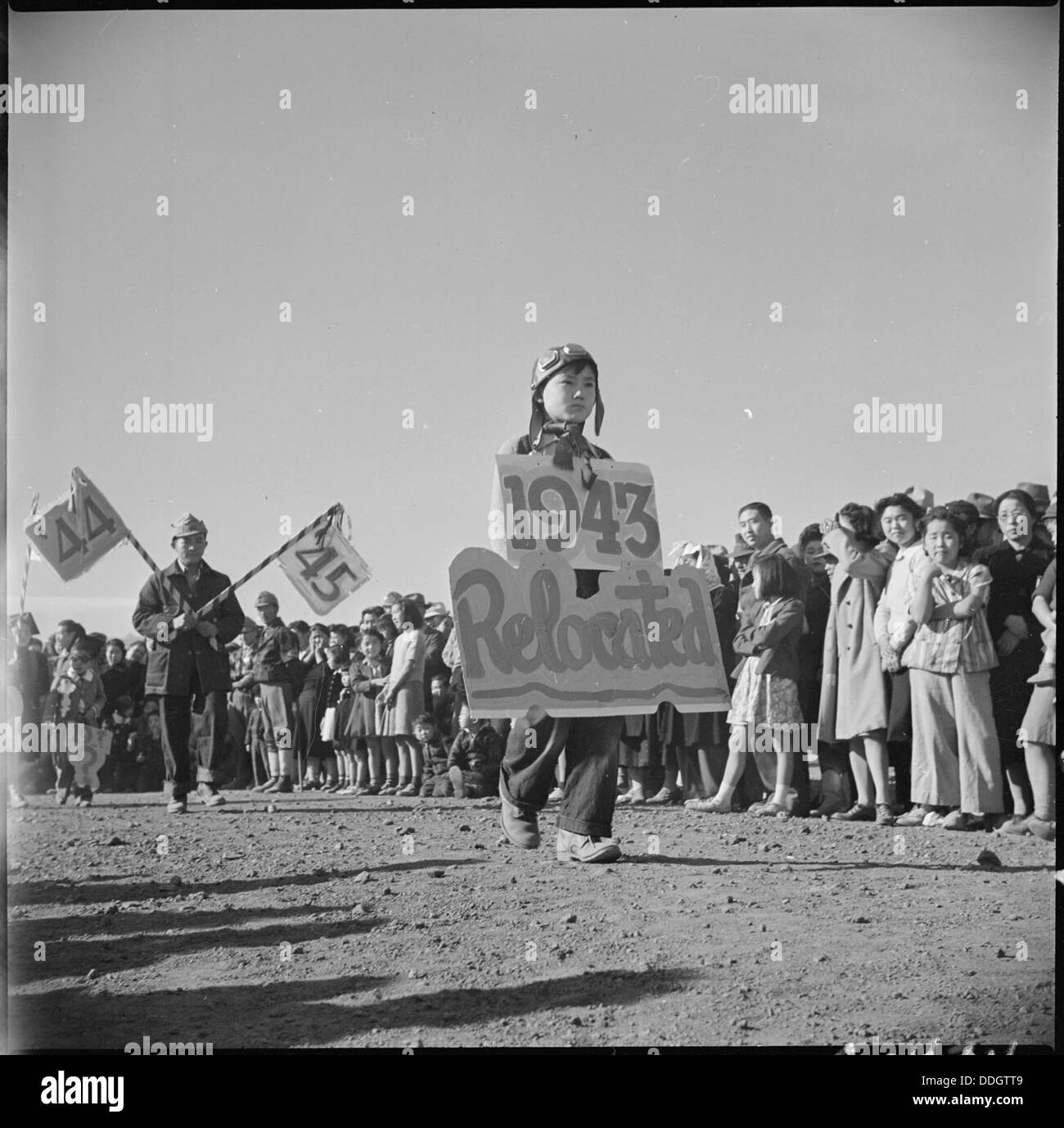 Tule Lake Relocation Center, Newell, California. Due dei partecipanti al Festival dei Raccolti pa . . . 536338 Foto Stock