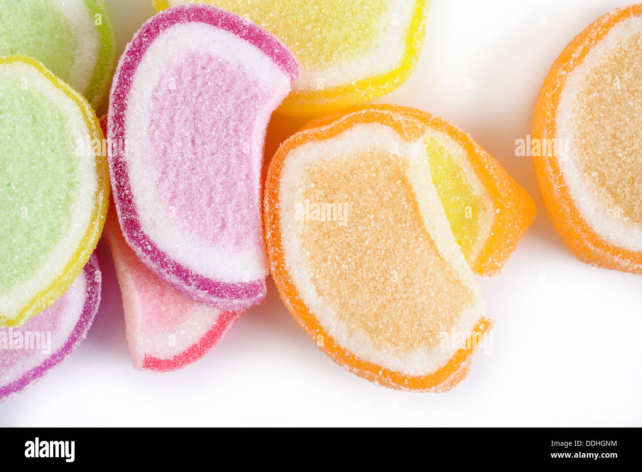 Colorata frutta candita jelly su sfondo bianco Foto Stock