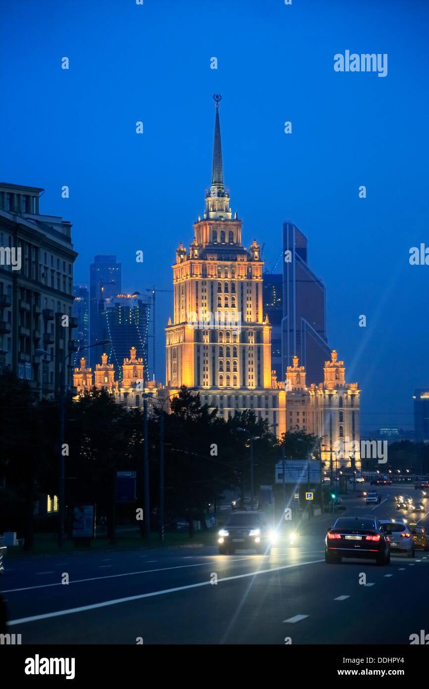Radisson Royal Hotel Ukraina sulla Kutuzovsky Prospekt Foto Stock