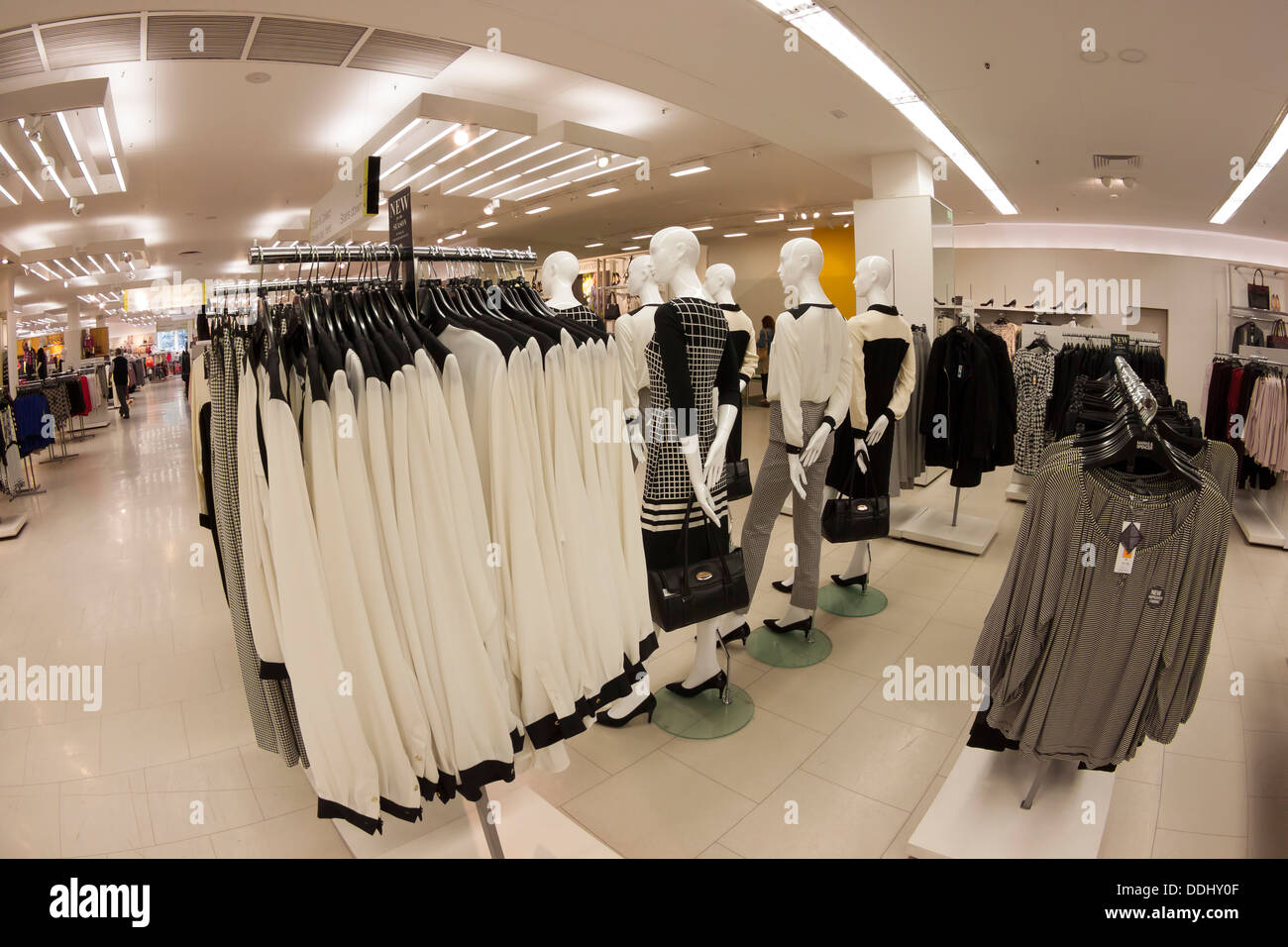 Ladies' Dipartimento Moda, retail store Foto Stock
