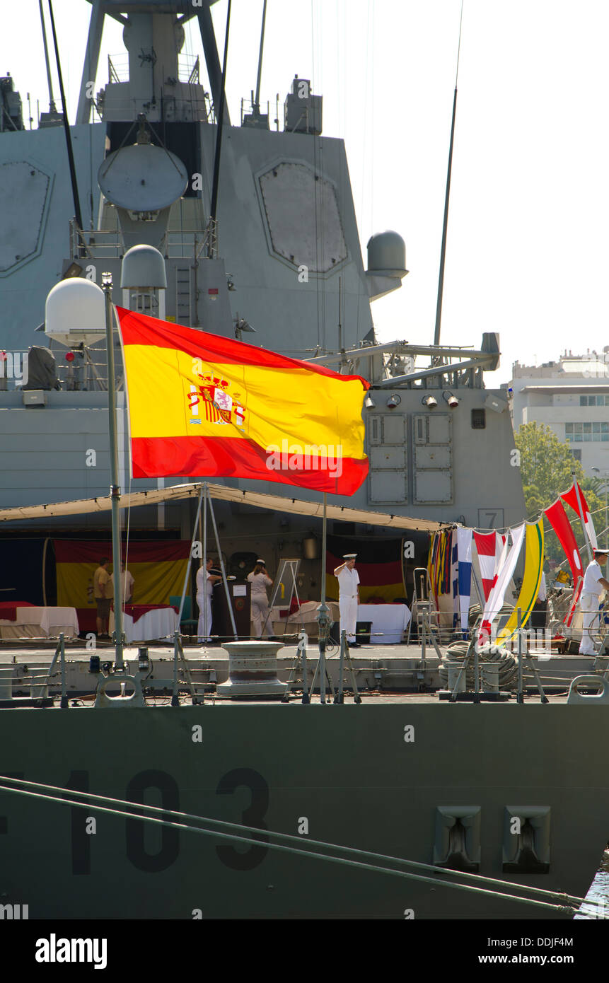 Fregata spagnolo F103 BLAS DE LEZO della Nato nel porto di Malaga in Spagna Foto Stock