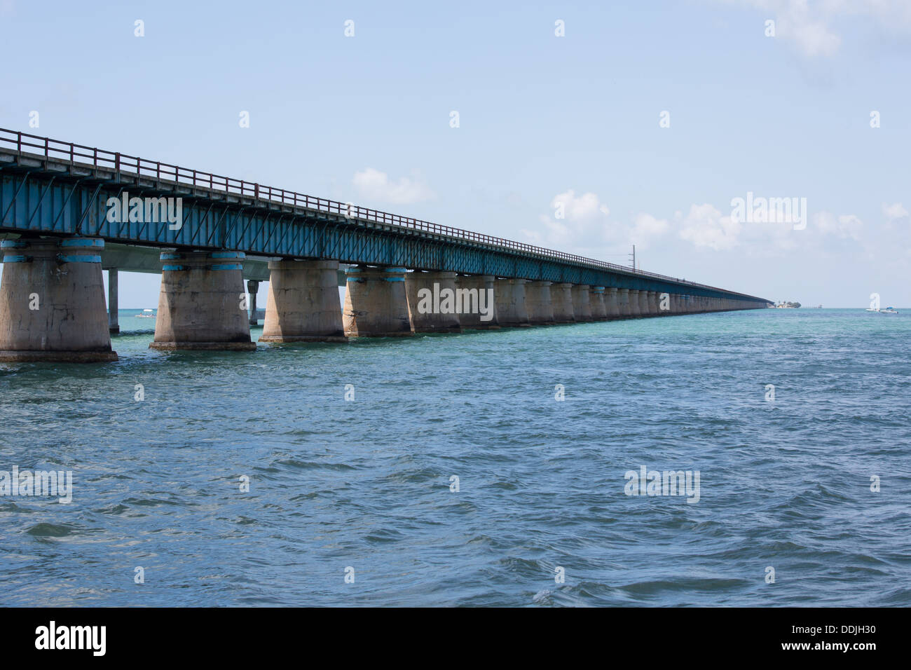 I resti della primitiva Seven Mile bridge a Maratona chiave è aperto per i ciclisti e gli escursionisti. Foto Stock