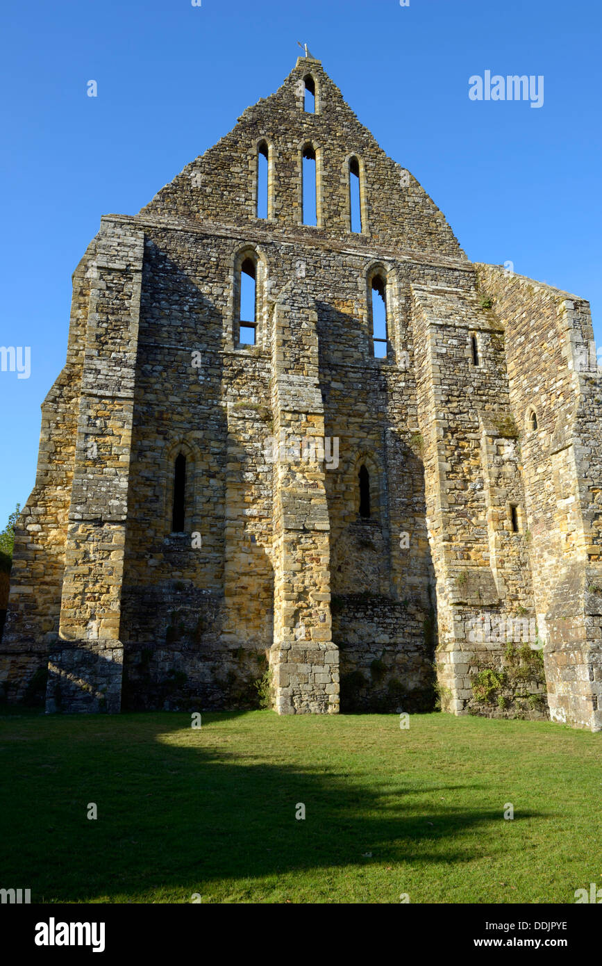 Il dormitorio dei monaci campo di battaglia, Abbazia di Battle, East Sussex, Regno Unito Foto Stock