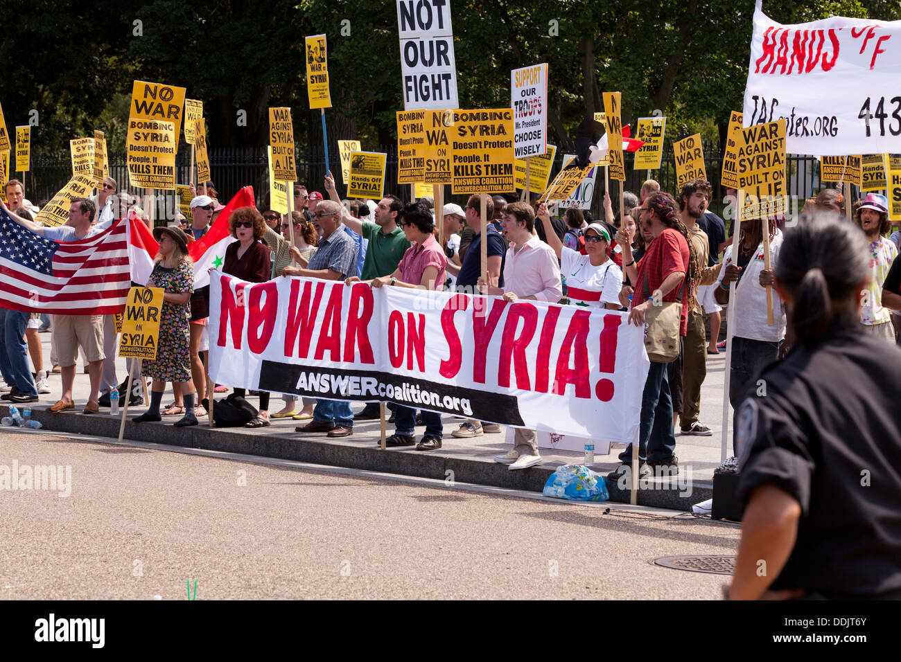 Guerra siriana avversari rally - Washington DC, Stati Uniti d'America Foto Stock