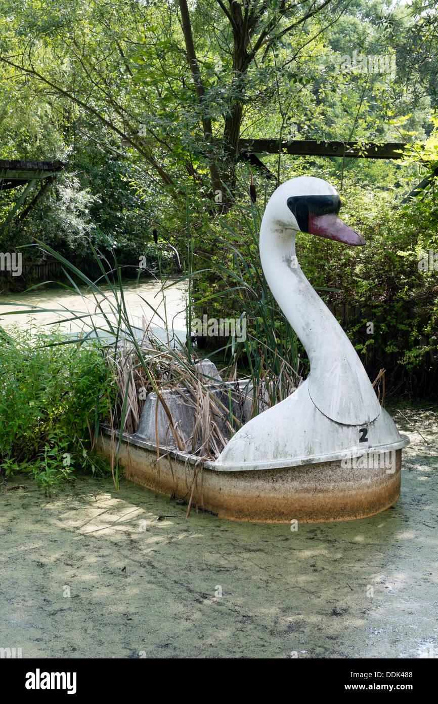 Abbandonato ex parco divertimenti a Spreepark a Berlino Germania Foto Stock