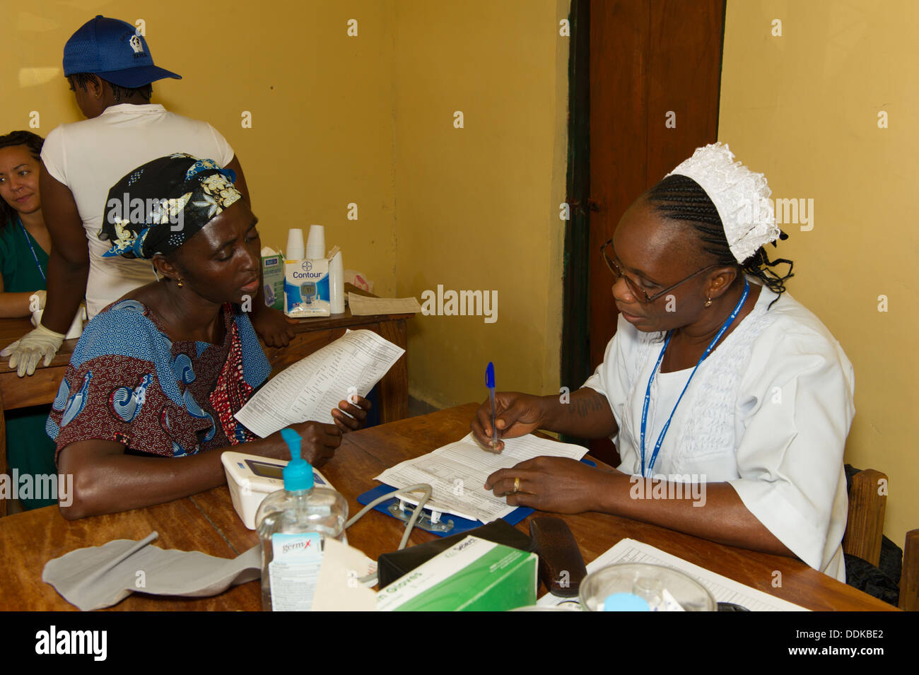 Area di classificazione di una clinica medica in Otutulu, Nigeria Foto Stock