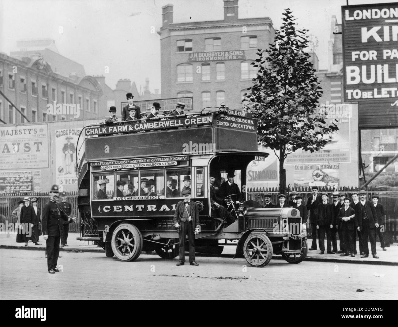 1908 Leyland Bus, (c1908?). Artista: sconosciuto Foto Stock