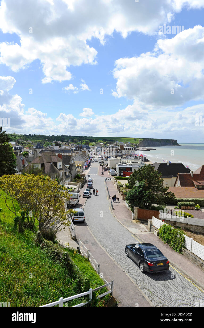 Arromanches, il francese città costiera di sbarco inglese il 6 giugno 1944. Foto Stock