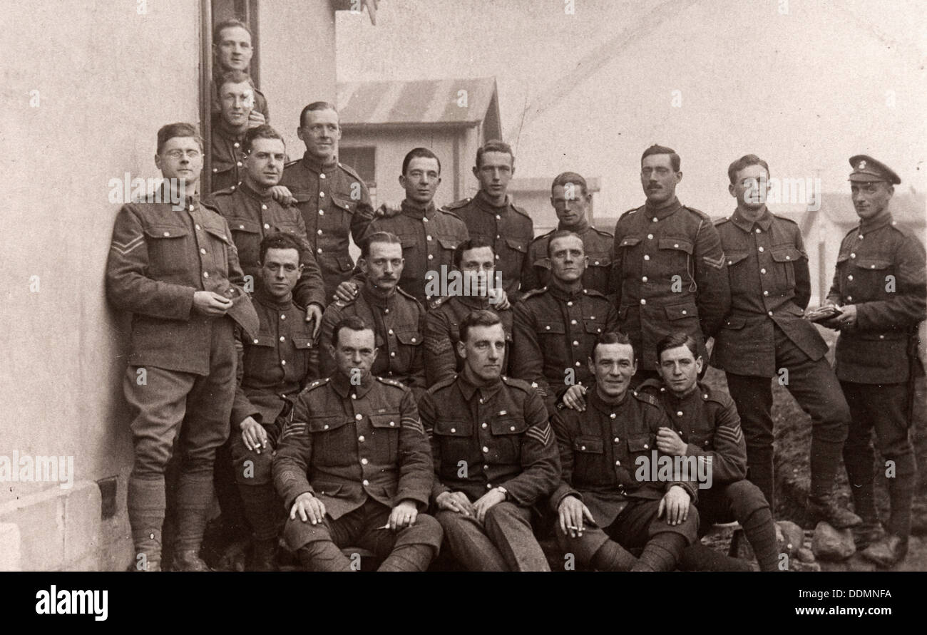 I soldati in uniforme, 1918. Artista: sconosciuto Foto Stock