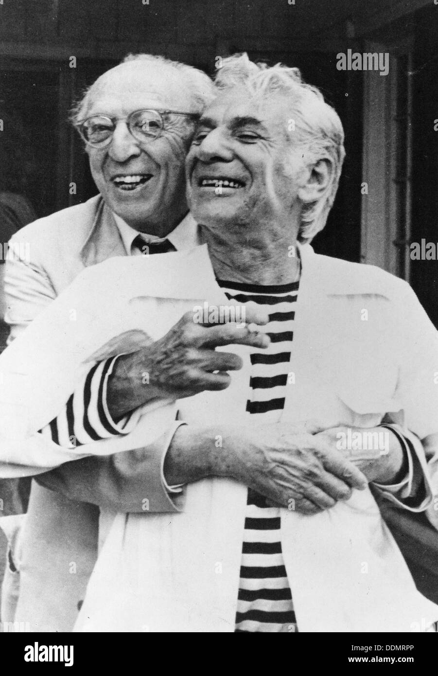 Leonard Bernstein (1918-1990) e Aaron Copland (1900-1990), American Compositori, 1987. Artista: sconosciuto Foto Stock