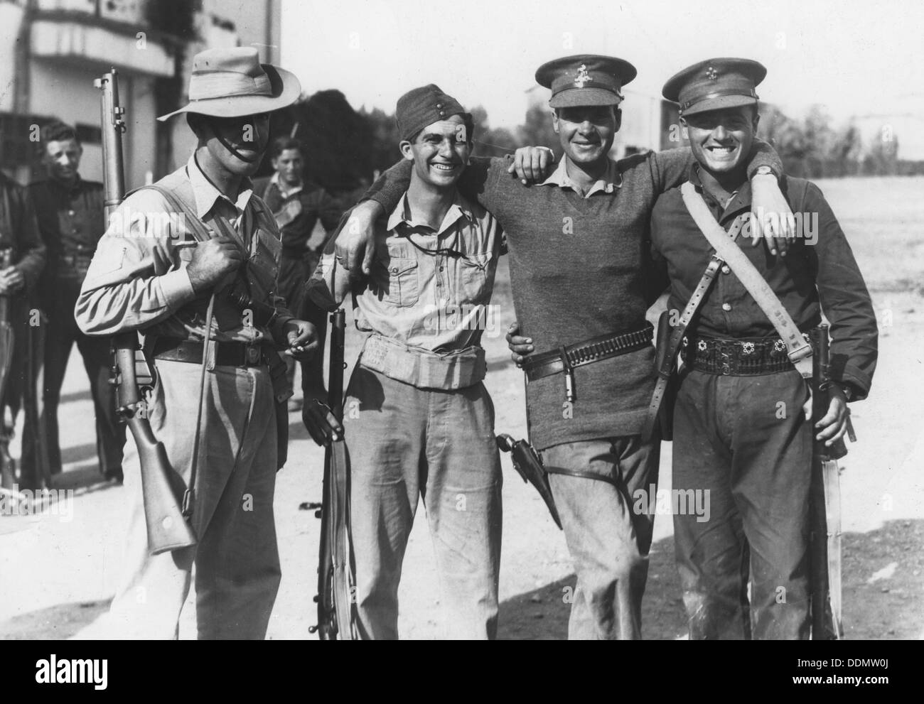 Membri della speciale notte le squadre in British Army uniforme, Palestina, c1938-1939. Artista: sconosciuto Foto Stock