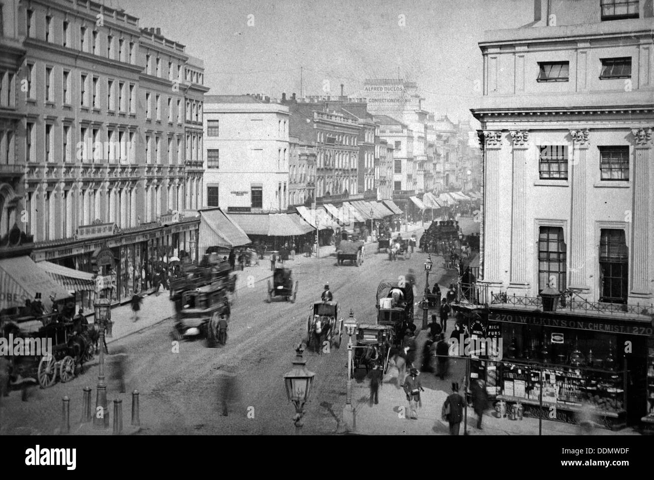 Il lato nord di Oxford Street, Oxford Circus, Londra, c1913. Artista: sconosciuto Foto Stock
