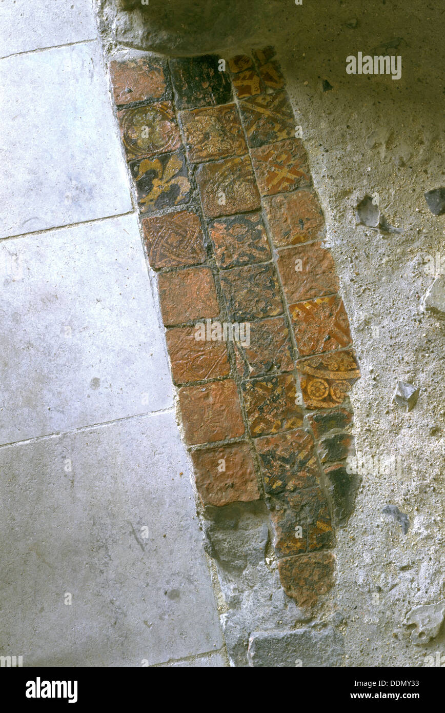 Piastrelle a St Augustine's Abbey, Canterbury, nel Kent, 1996. Artista: J Bailey Foto Stock