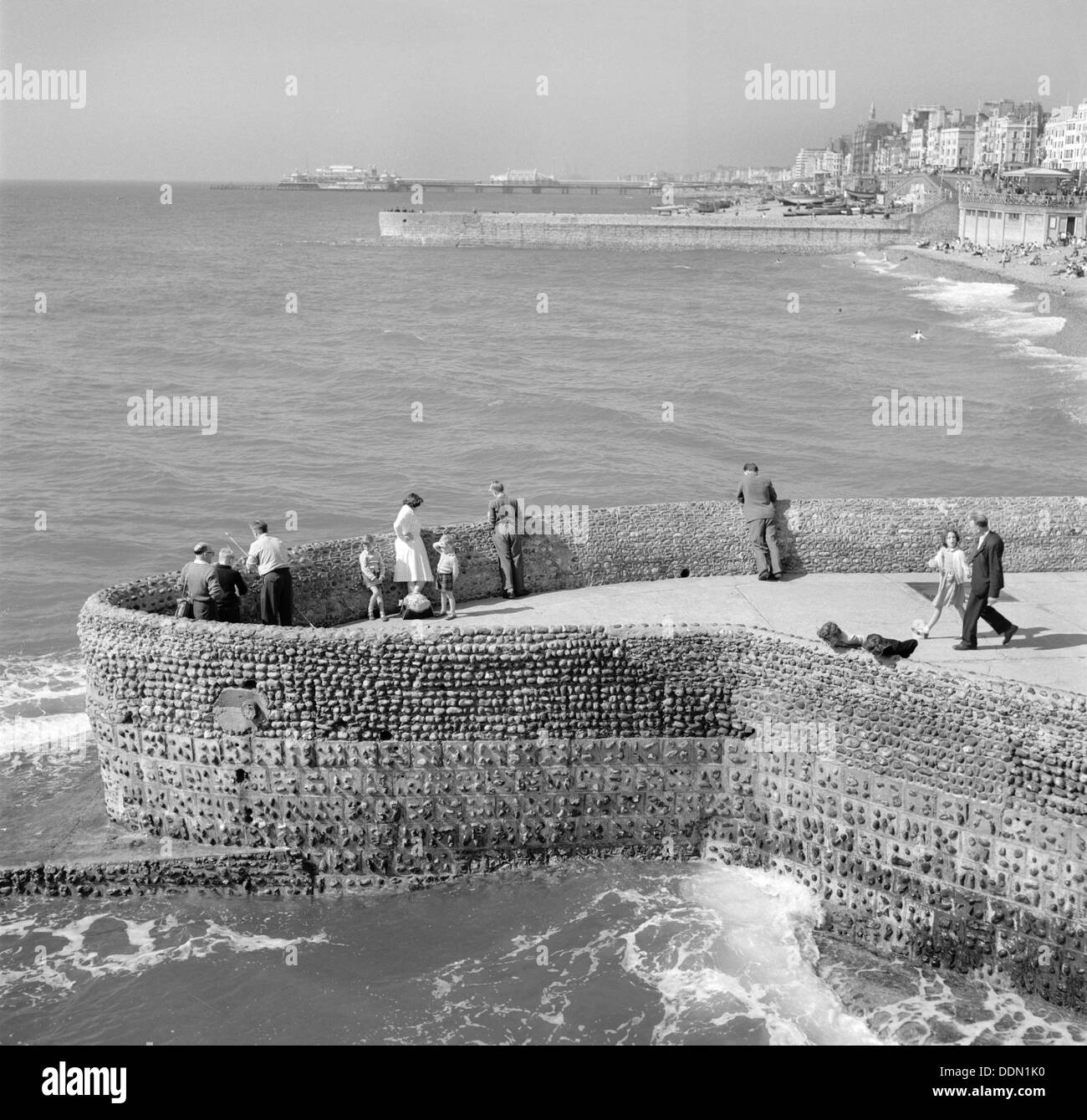 La parte anteriore a Brighton, East Sussex, 1960s. Artista: Eric de Maré Foto Stock