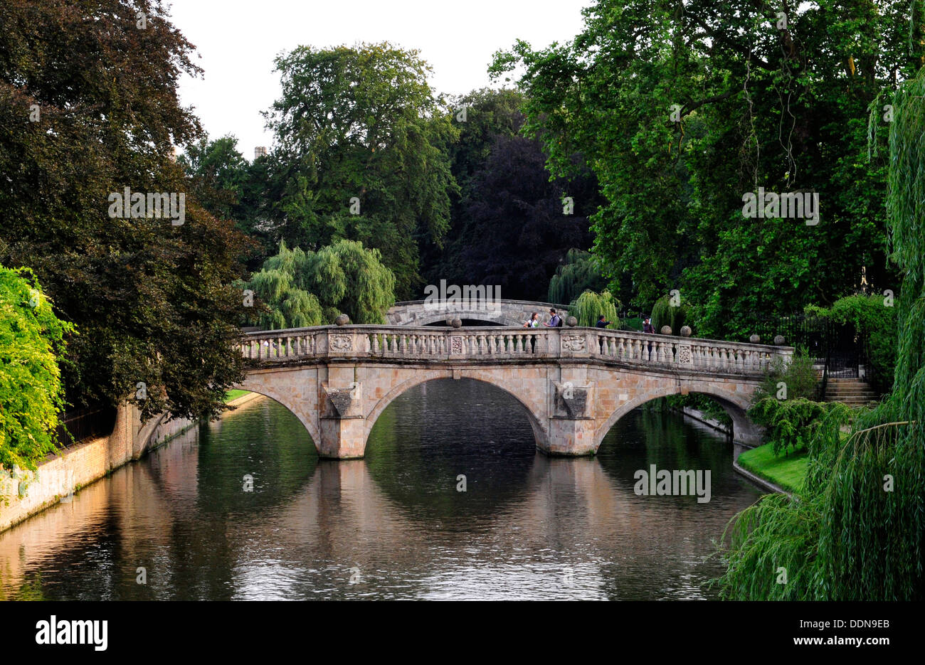 Una vista generale di Clare Bridge, Cambridge University, Regno Unito Foto Stock