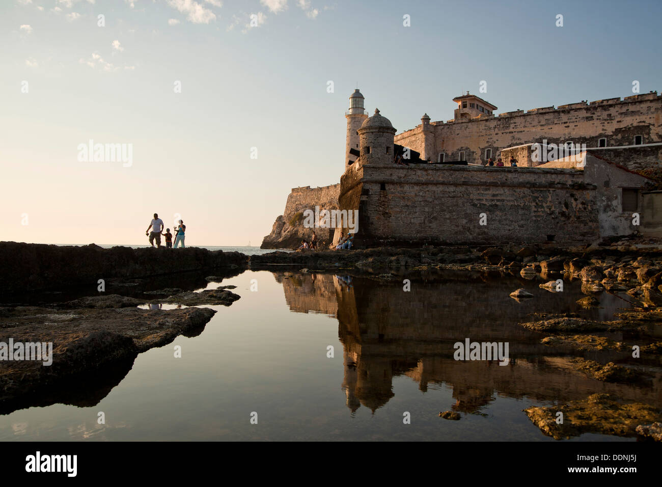 Faro e fortezza di Castillo de los Tres Reyes del Morro o Morro Castle a l'Avana, Cuba, Caraibi Foto Stock