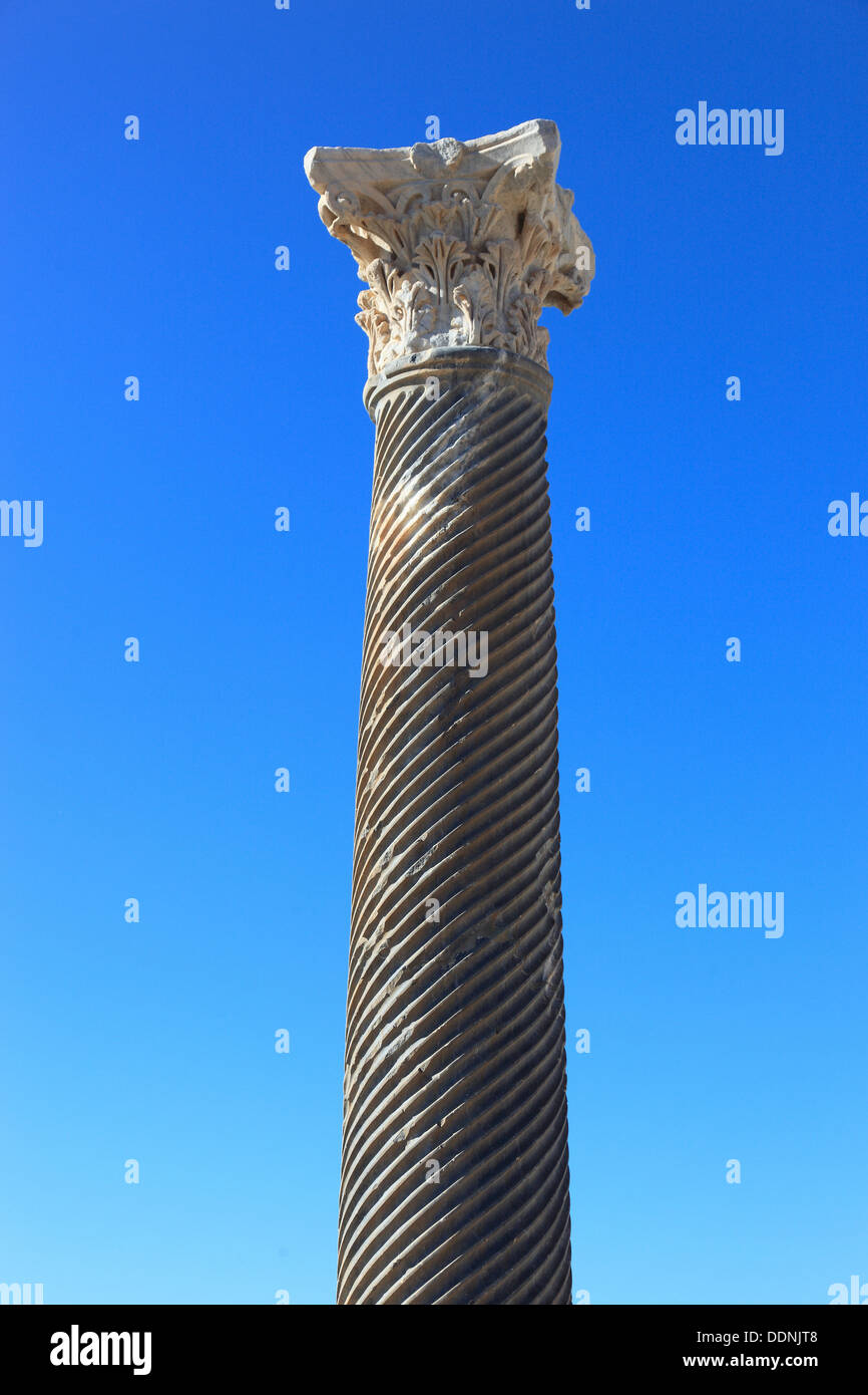 Cipro, Kourion, assiro Ku-ri-ho, antica greca, latina, curio, storico antico sito archeologico, rovine, colonna Foto Stock