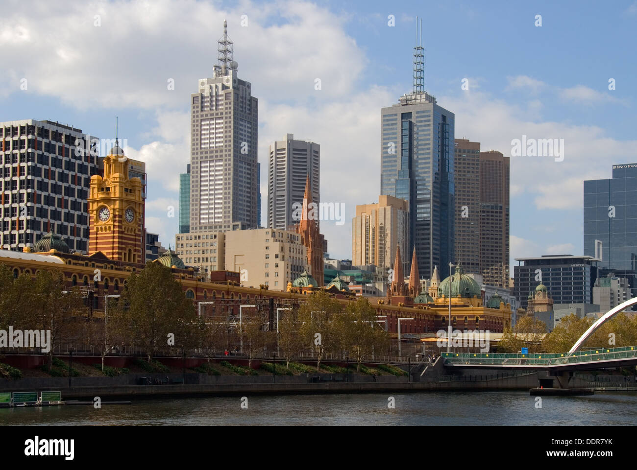 Lo Skyline di Melbourne dal Southbank Foto Stock