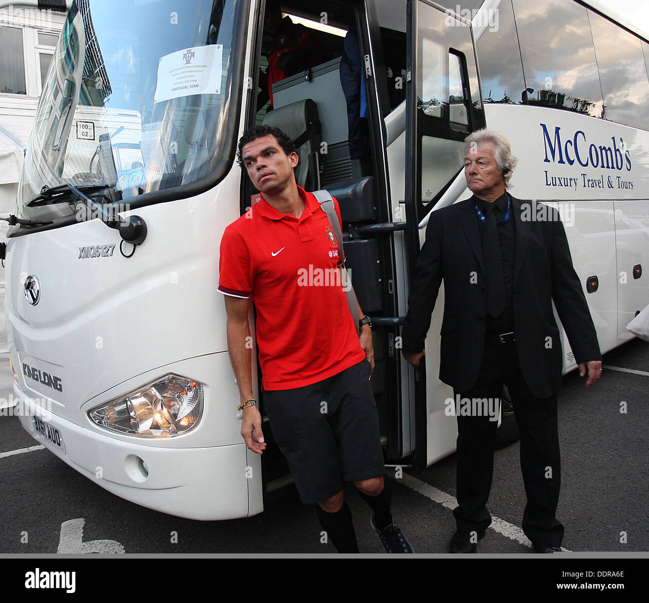 Belfast, Irlanda del Nord, Regno Unito. 05 Sep, 2013. Il Portogallo treno al Windsor Park di Belfast davanti a loro la Coppa del Mondo con il qualificatore Irlanda del Nord le foto da Kevin Scott / Scott Media Belfast Credit: Kevin Scott/Alamy Live News Foto Stock