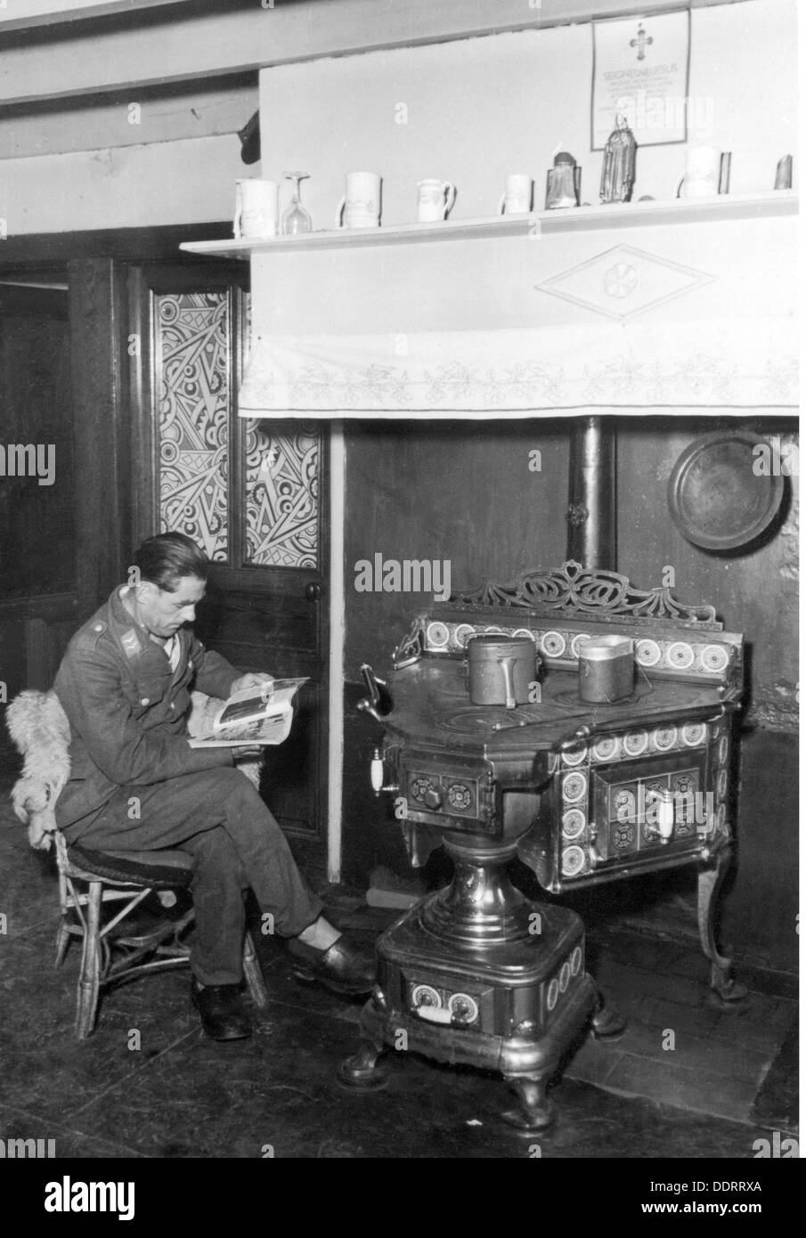 Seconda guerra mondiale / seconda guerra mondiale, propaganda, Germania, corrispondente di guerra della terza guerra dell'aeronautica Compagnia di correspondent Georg Schödl, quarti in Belgio, 12. - 18.6.1940, diritti-aggiuntivi-non-disponibili Foto Stock