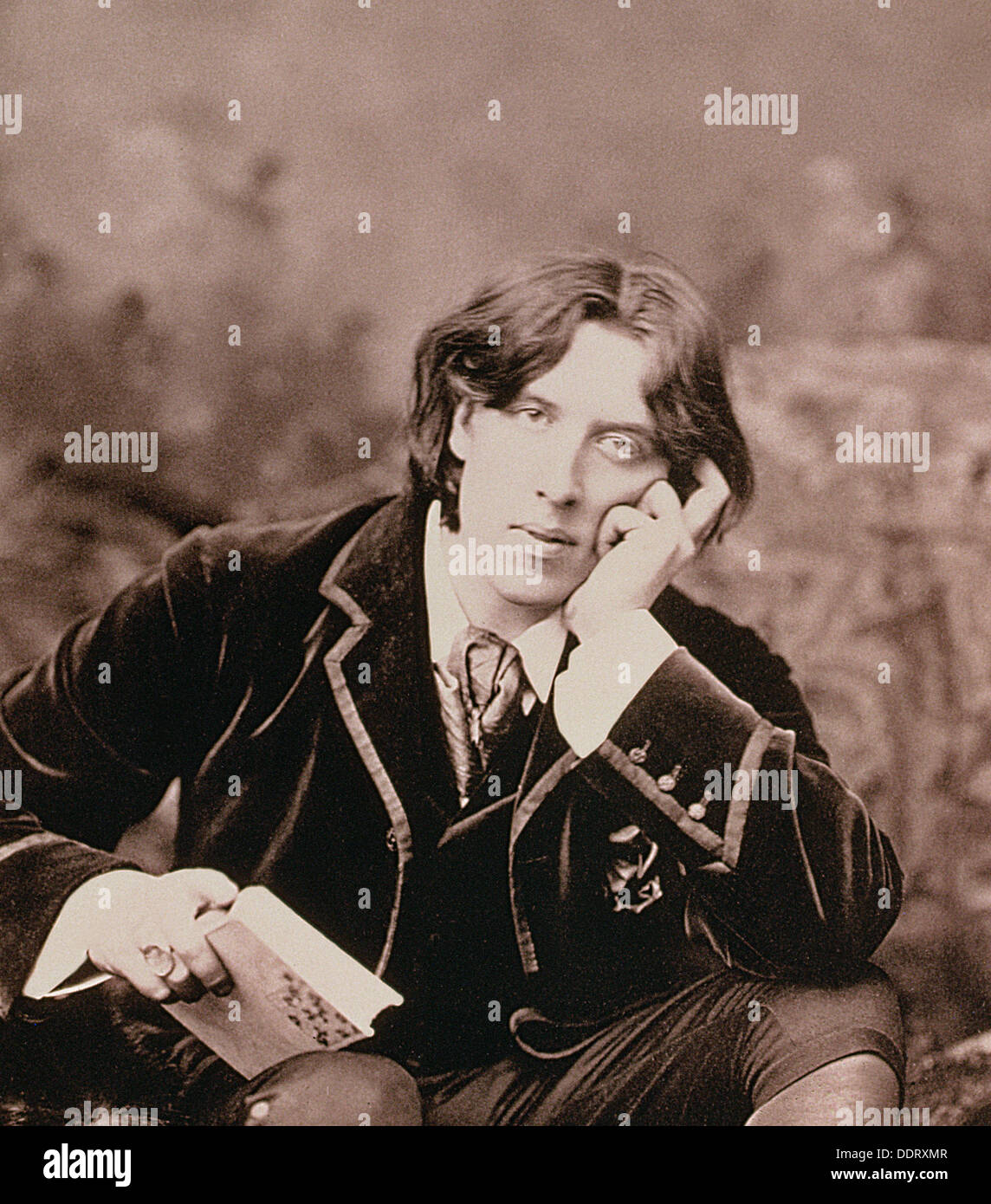 Oscar Wilde, irlandese nato il drammaturgo e scherzi, 1882. Artista: sconosciuto Foto Stock