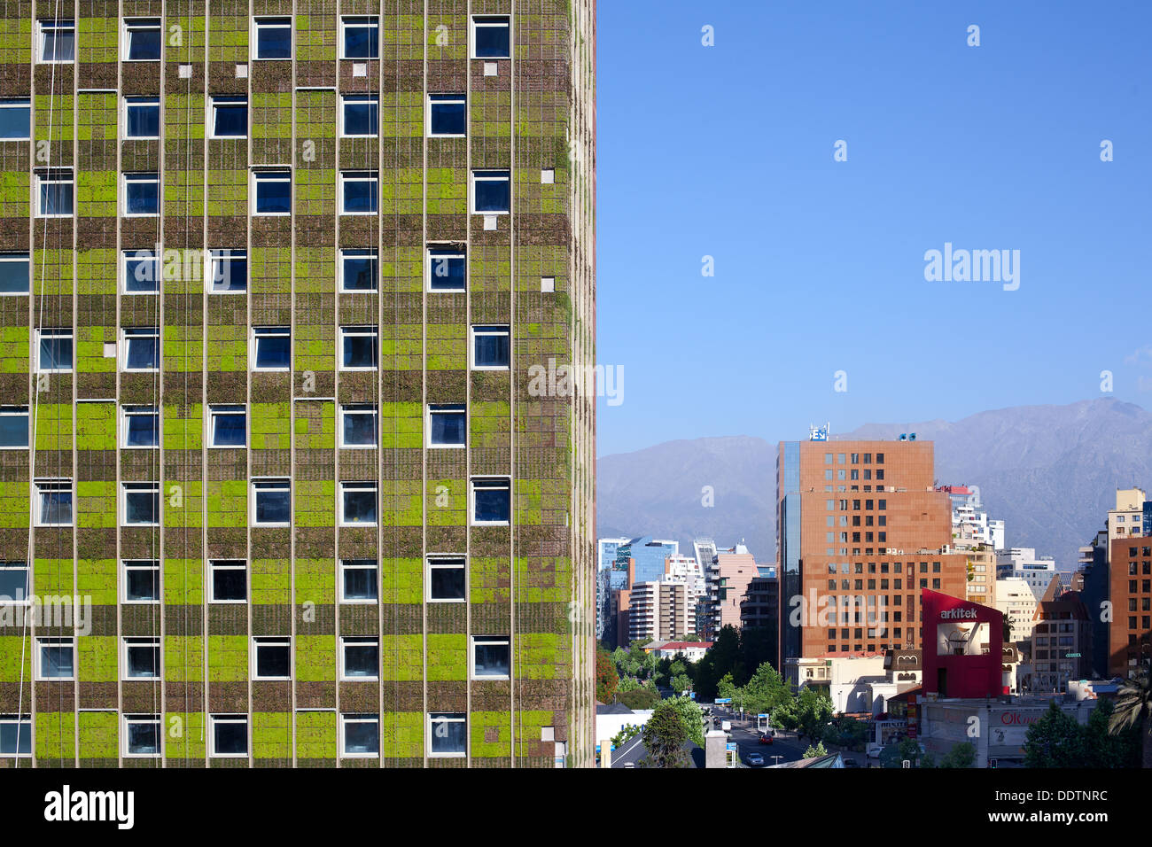 Facciata verde per il nuovo edificio di Intercontinental Hotel, Santiago del Cile Foto Stock
