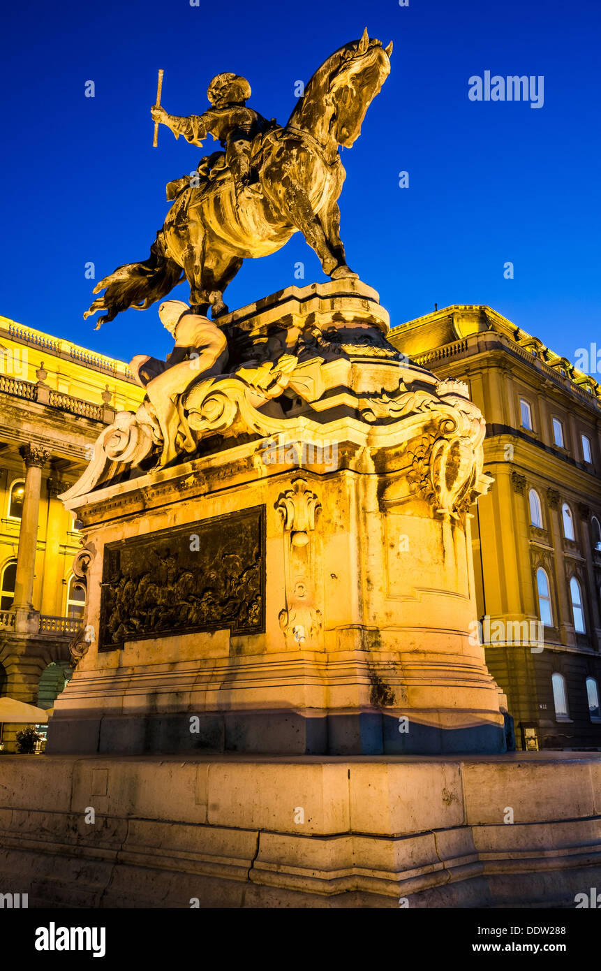 Statua equestre di Eugenio di Savoia al Castello di Buda, Budapest. Foto Stock