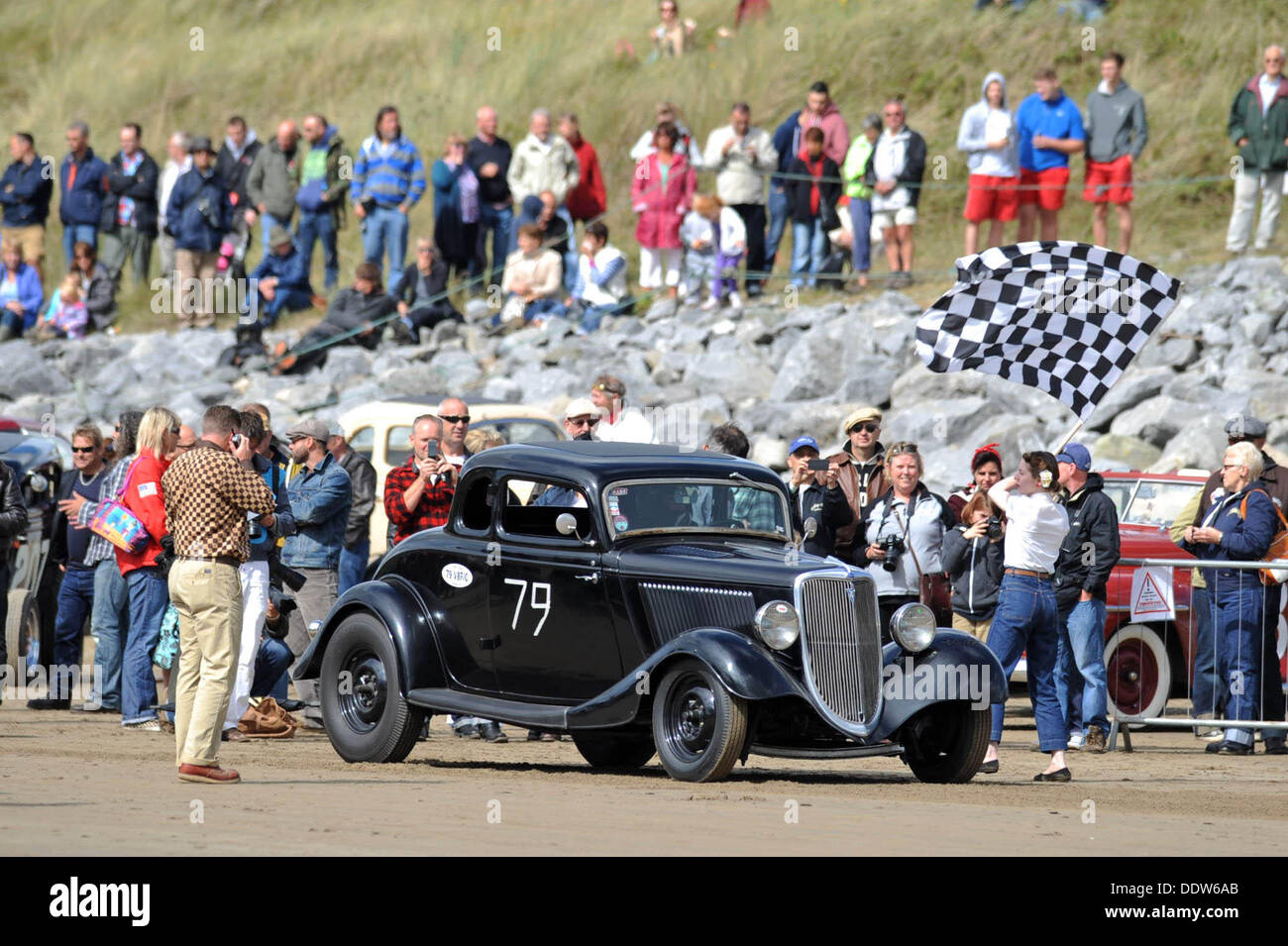Pendine Sands, Wales, Regno Unito . 07Th Sep, 2013. La prima relazione annuale di Amateur Hot Rod gare a Pendine Sands al largo delle coste del Galles occidentale di oggi. L'evento è organizzato dal Vintage Hot Rod Association. © Phil Rees/Alamy Live News Credito: Phil Rees/Alamy Live News Foto Stock