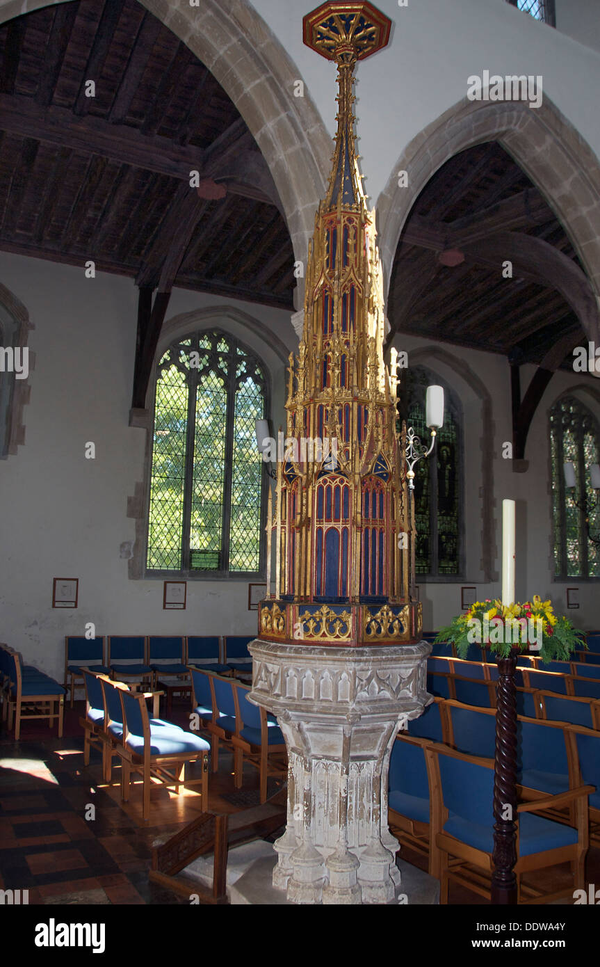 Carattere medievale e coprire la chiesa di Saint Gregory Sudbury Suffolk in Inghilterra Foto Stock