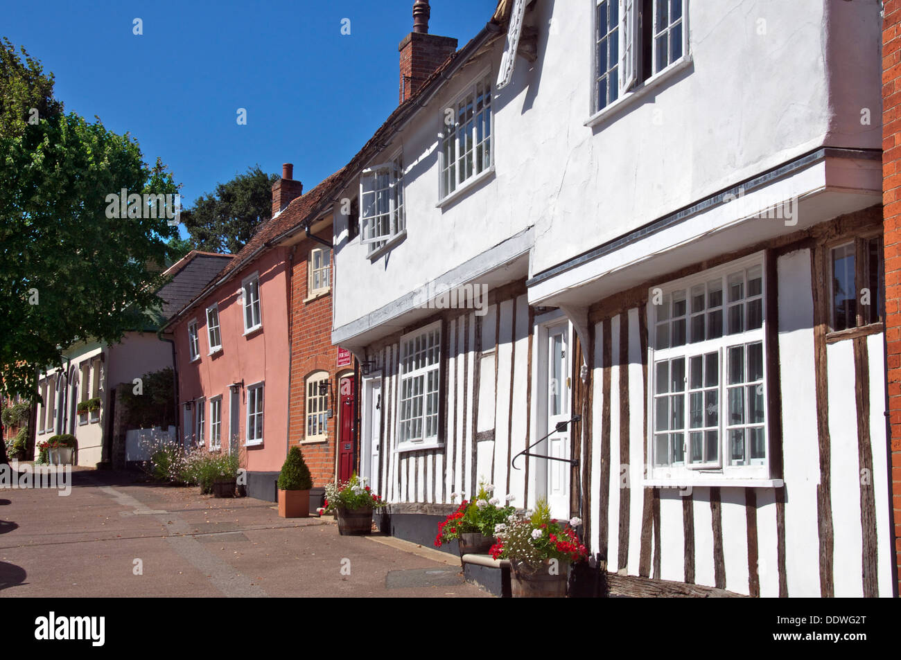 Fila di vecchie case Lavenham Suffolk in Inghilterra Foto Stock