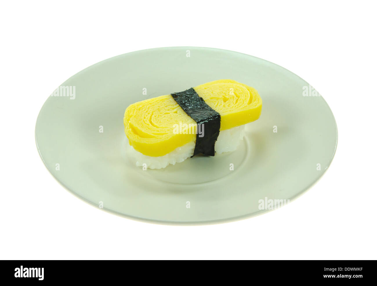 Tamago yaki sushi è utilizzando un uovo, come una frittata di sushi Foto Stock