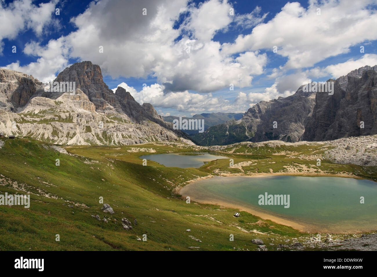 Piani laghi vista dal Rifugio Locatelli, Dolomiti, Italia. Foto Stock