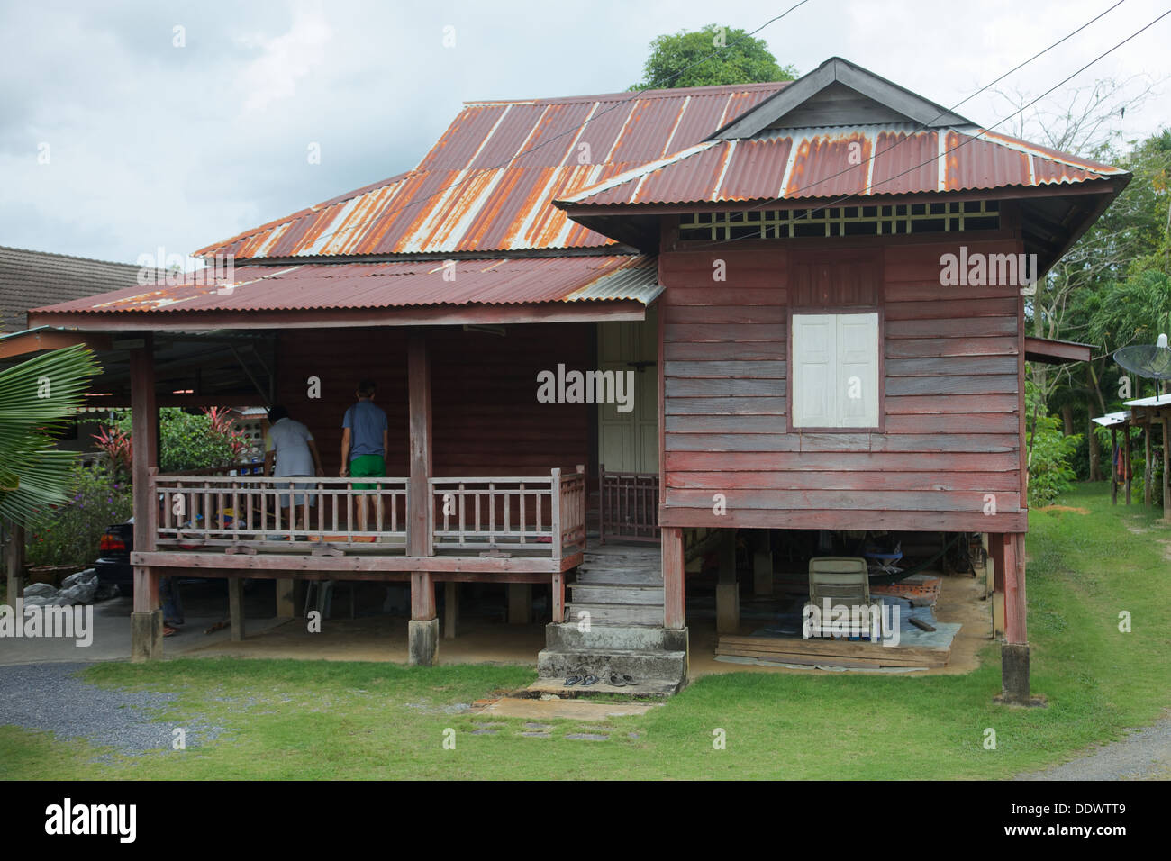 Una piccola casa in legno in Phuket, Tailandia Foto Stock