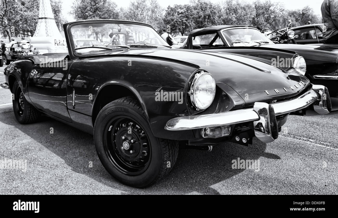 Berlino - 11 Maggio: auto Triumph GT6, in bianco e nero, 26 Oldtimer-Tage Berlin-Brandenburg, 11 Maggio 2013 Berlino, Germania Foto Stock