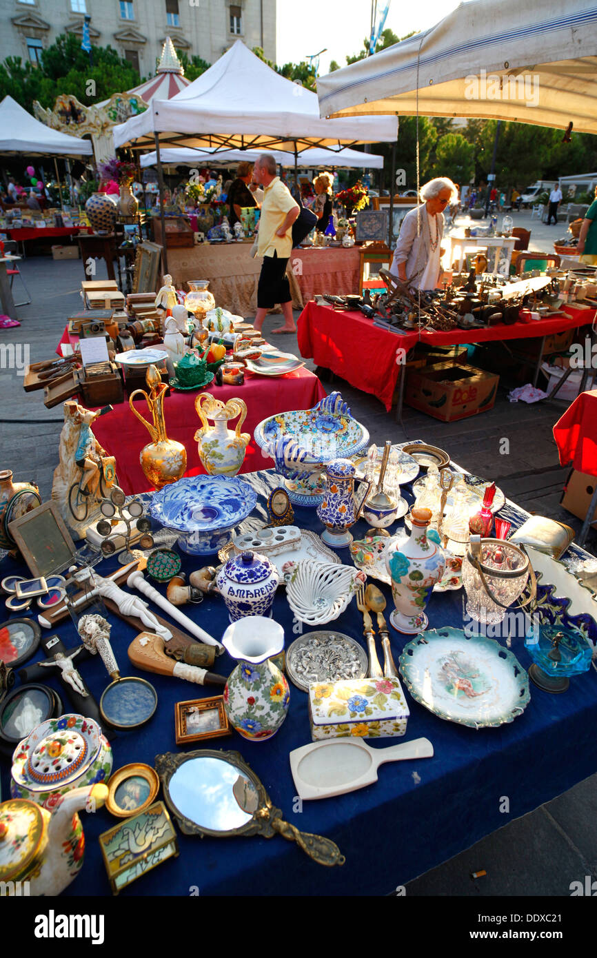 Mercato di antiquariato, Pescara, Italia. Foto Stock